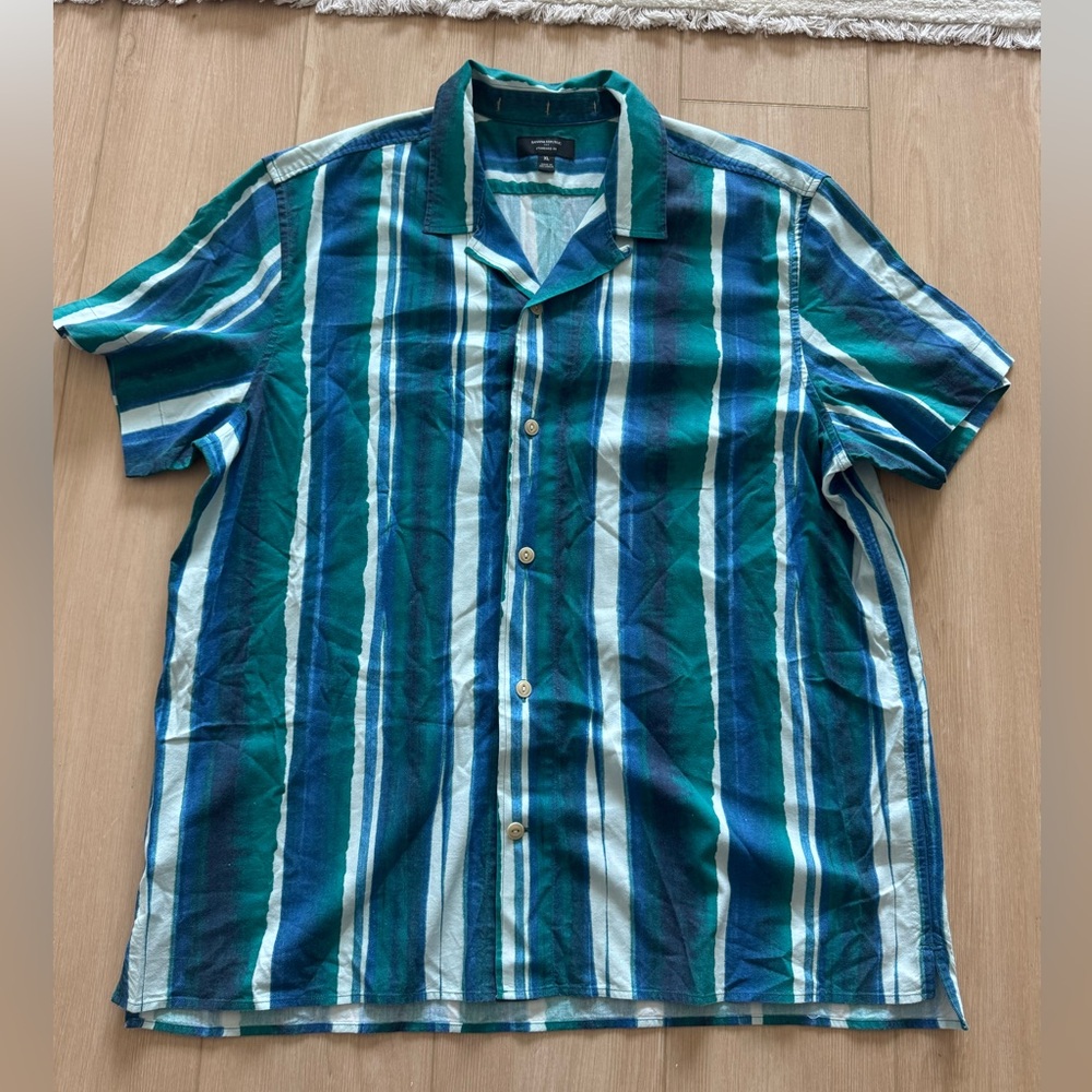 Banana Republic Men's Teal and Navy Striped Shirt